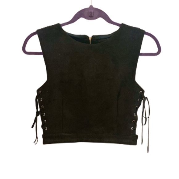 4SI3NNA Tops - 4Si3NNA Black Lace Up Sleeveless Crop Top